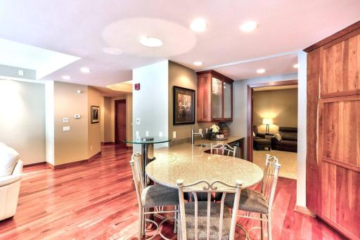 1070 Grandview Court NE, 406, Columbia Heights, MN 55421