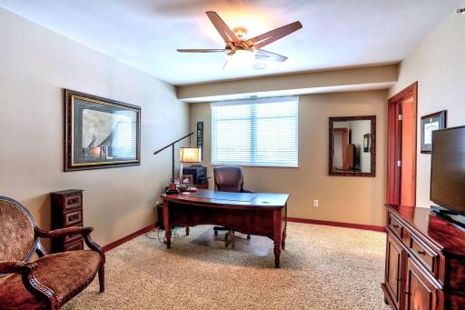 1070 Grandview Court NE, 406, Columbia Heights, MN 55421