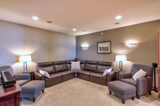 1070 Grandview Court NE, 406, Columbia Heights, MN 55421