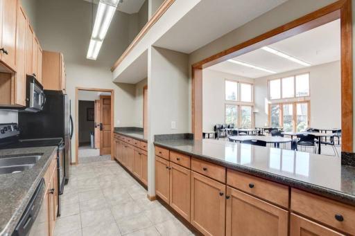 1070 Grandview Court NE, 406, Columbia Heights, MN 55421