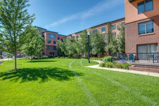 1070 Grandview Court NE, 406, Columbia Heights, MN 55421