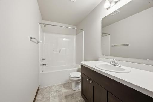 6073 Autumn Drive S, Fargo, ND 58104