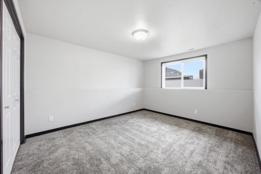 6073 Autumn Drive S, Fargo, ND 58104