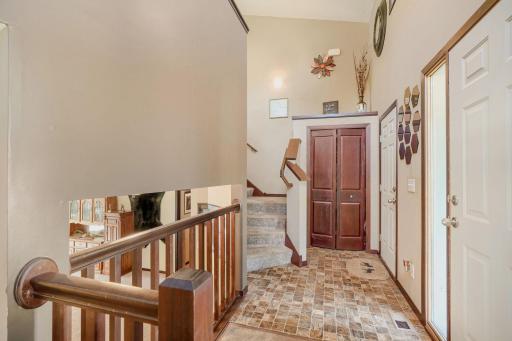 5833 212th St N - Web Quality - 005 - 05 Foyer.jpg
