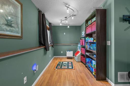 106 Garner Circle, Montrose, MN 55363