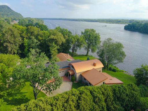 30960 Old Mill Road, La Crescent, MN 55947