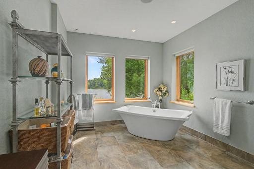 101_30960OldMillRd_MasterBathroom2_mls.jpg