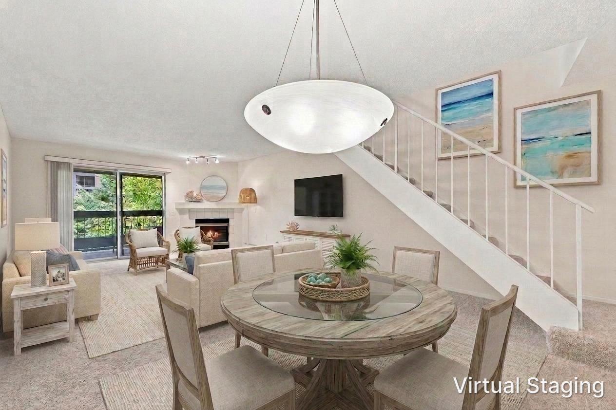 Virtually staged living /dining room