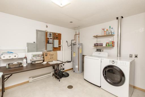 Laundry/Utilities