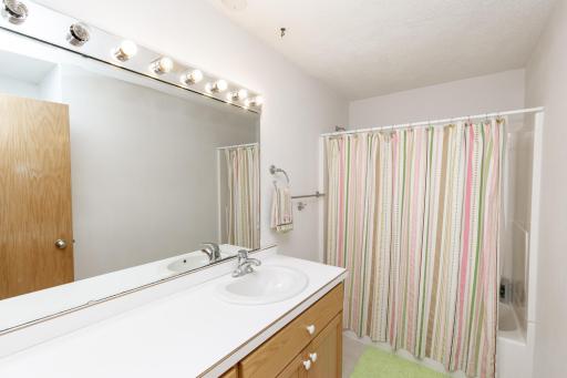 Bathroom 3 - Full