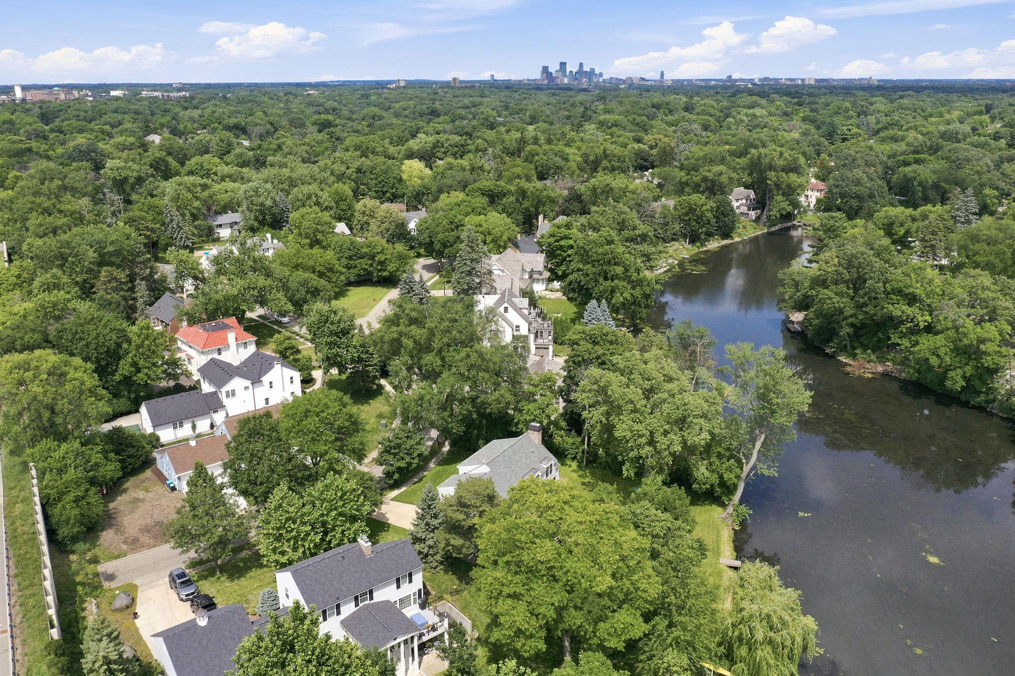 58-web-or-mls-4920%20sunnyside%20rd%20aerial%20%287%29.jpg
