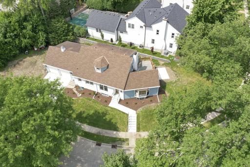 52-web-or-mls-4920%20sunnyside%20rd%20aerial%20%281%29.jpg