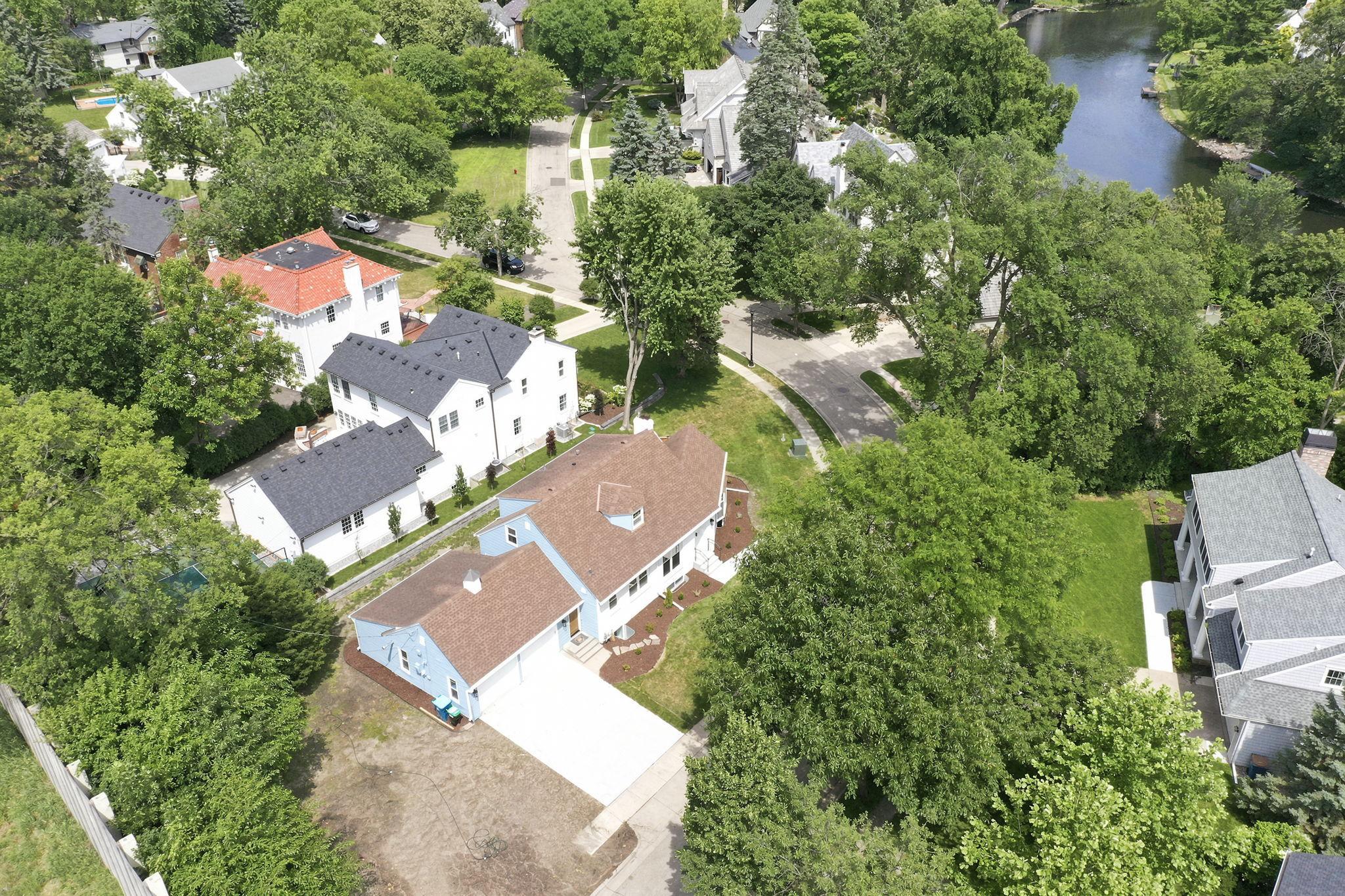 53-web-or-mls-4920%20sunnyside%20rd%20aerial%20%282%29.jpg
