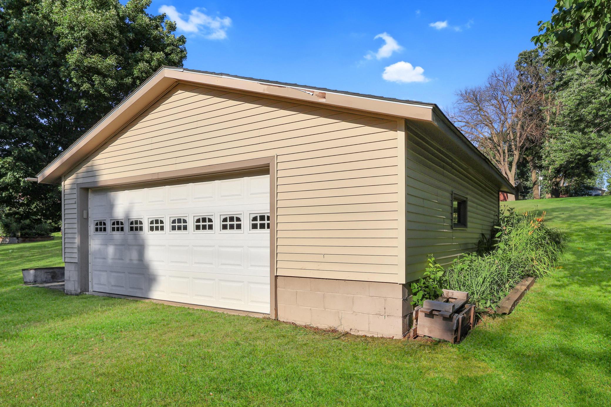 Detached garage.