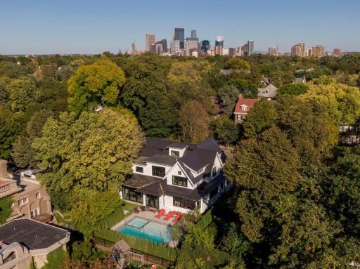 1910 Knox Avenue S, Minneapolis, MN 55403