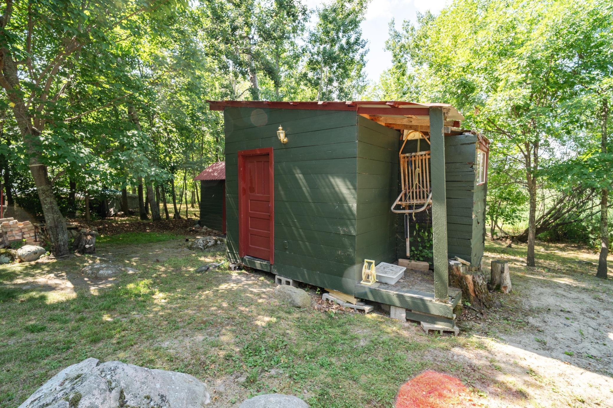 Storage building