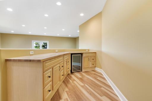1886 Sandbar Circle, Waconia, MN 55387