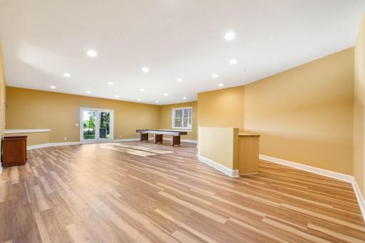 1886 Sandbar Circle, Waconia, MN 55387
