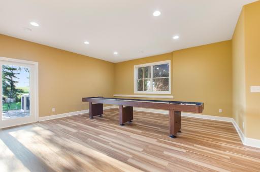 1886 Sandbar Circle, Waconia, MN 55387
