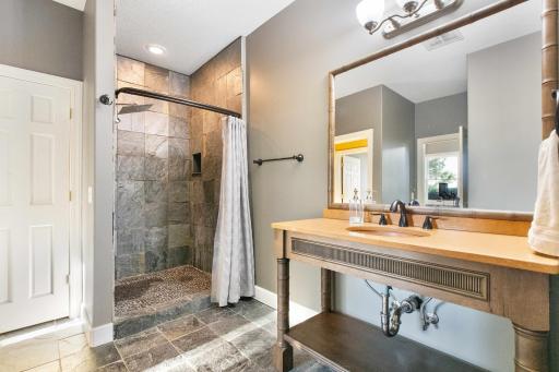 1886 Sandbar Circle, Waconia, MN 55387