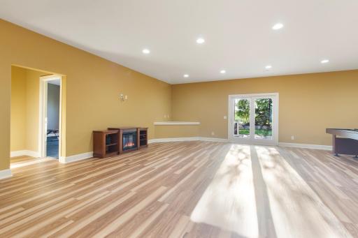 1886 Sandbar Circle, Waconia, MN 55387