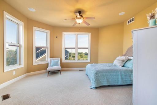 1886 Sandbar Circle, Waconia, MN 55387