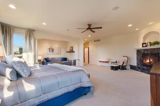 1886 Sandbar Circle, Waconia, MN 55387