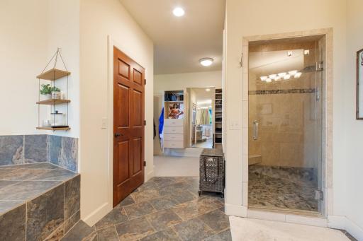 1886 Sandbar Circle, Waconia, MN 55387