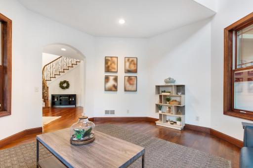 1886 Sandbar Circle, Waconia, MN 55387