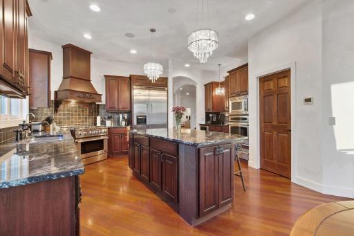 1886 Sandbar Circle, Waconia, MN 55387
