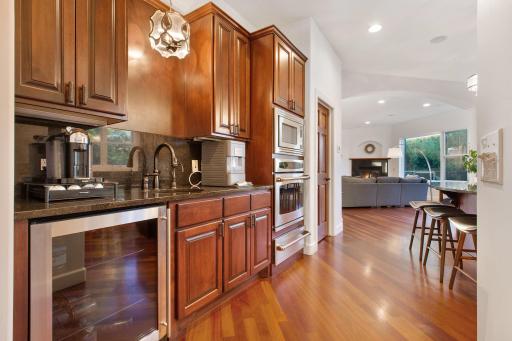 1886 Sandbar Circle, Waconia, MN 55387