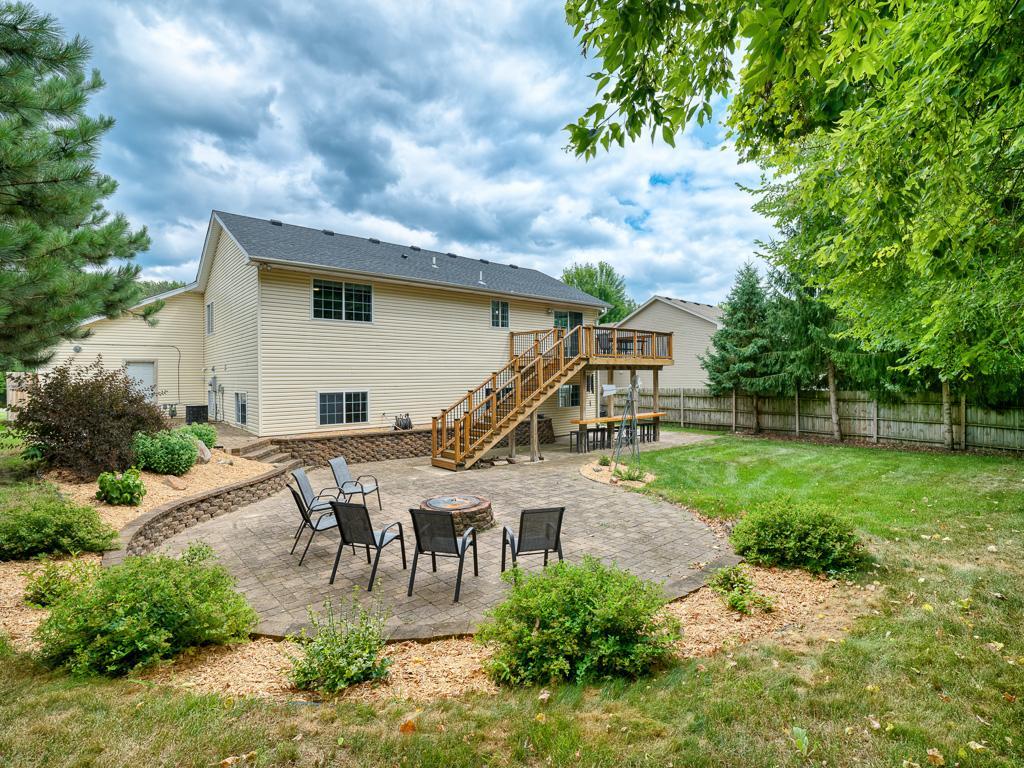 27 - Backyard.jpg