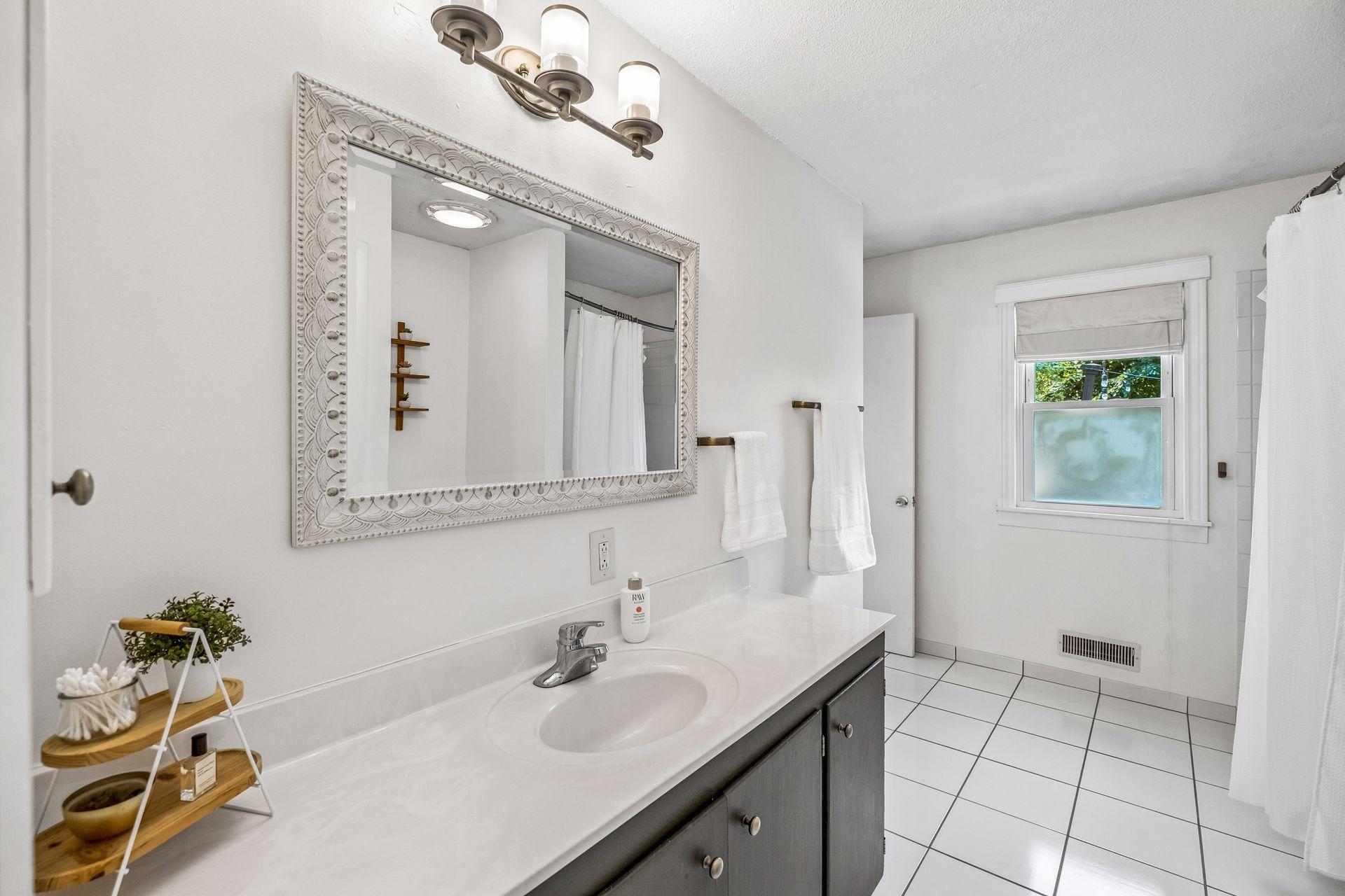 Main floor bath