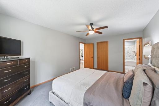 5851 Oxboro Avenue N, Stillwater, MN 55082