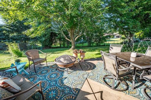 561 Burton Circle, Ellsworth, WI 54011