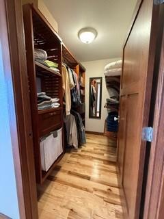 Building 1, upper level walk-in closet.jpg