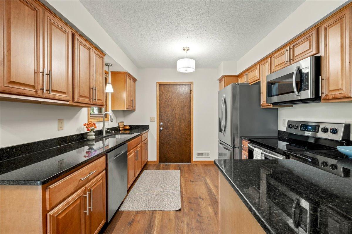 10-186 Cottonwood Ct-0010.jpg