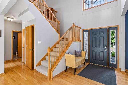 2283 Saint Johns Drive, Woodbury, MN 55129