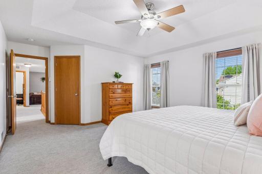 2283 Saint Johns Drive, Woodbury, MN 55129