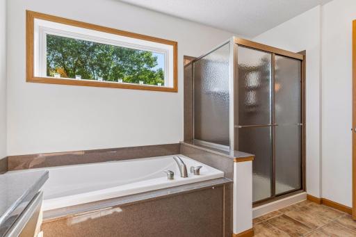 2283 Saint Johns Drive, Woodbury, MN 55129