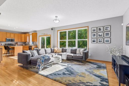 2283 Saint Johns Drive, Woodbury, MN 55129