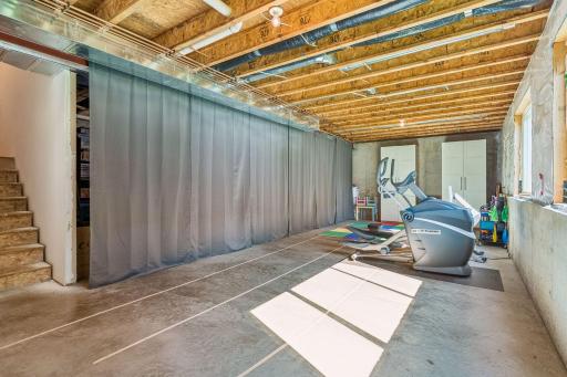 2283 Saint Johns Drive, Woodbury, MN 55129