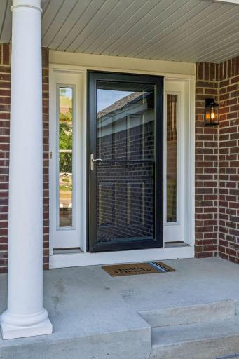 2283 Saint Johns Drive, Woodbury, MN 55129