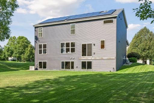 2283 Saint Johns Drive, Woodbury, MN 55129