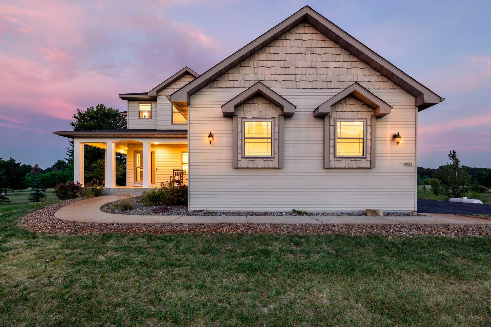 WELCOME HOME!
