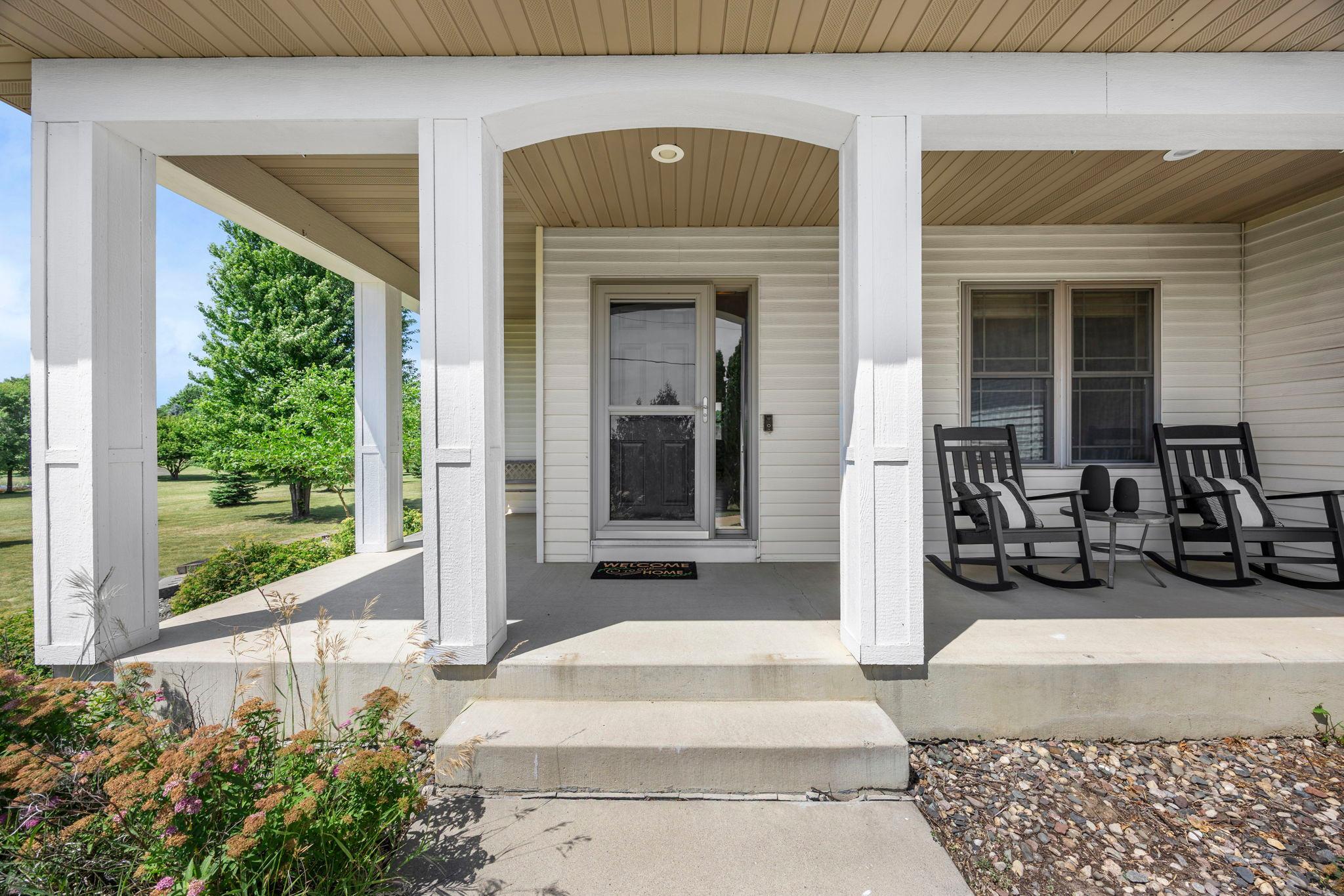 Great front porch!