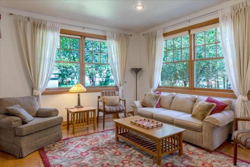 Living Room 1.jpg