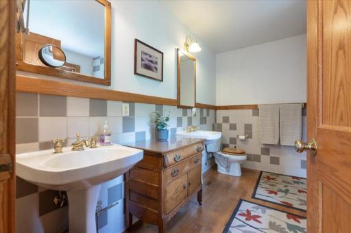 Master Bath 1.jpg