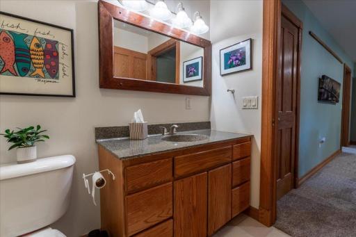 Upper Bath 2.jpg