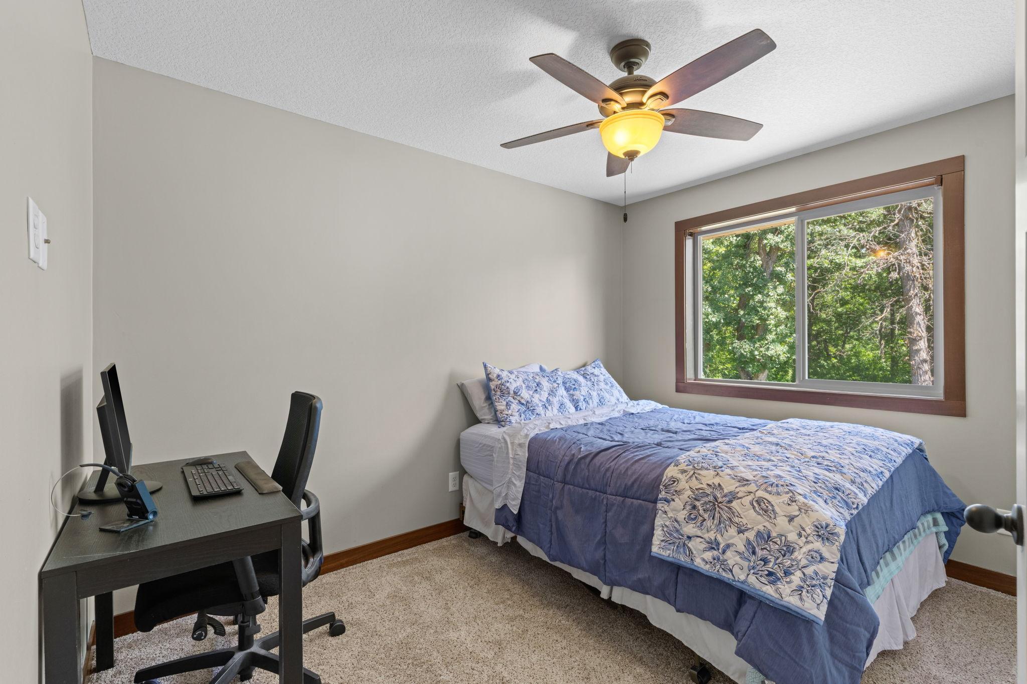 57-web-or-mls-29152 151st St-57.jpg